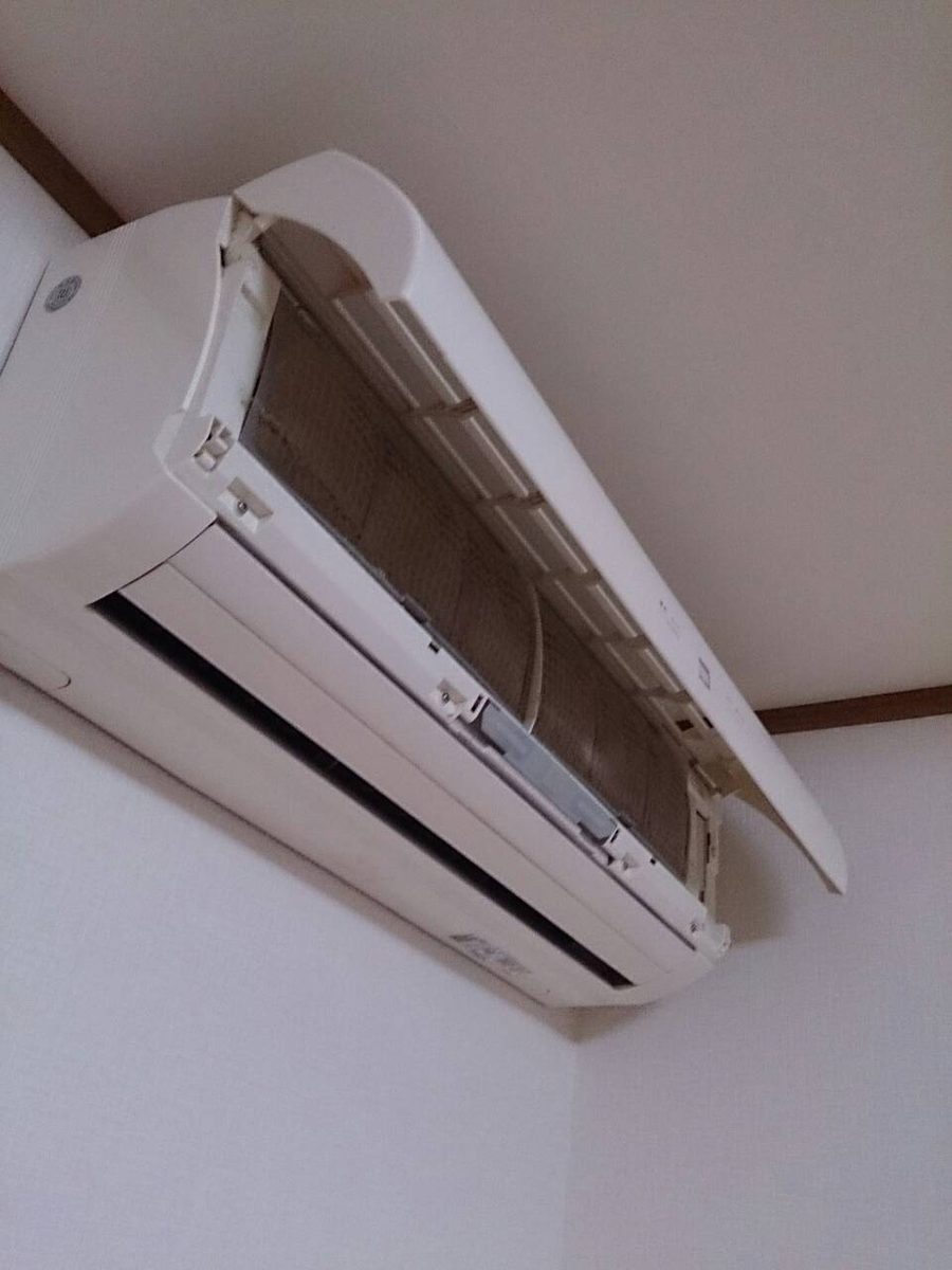 エアコン分解洗浄 作業前